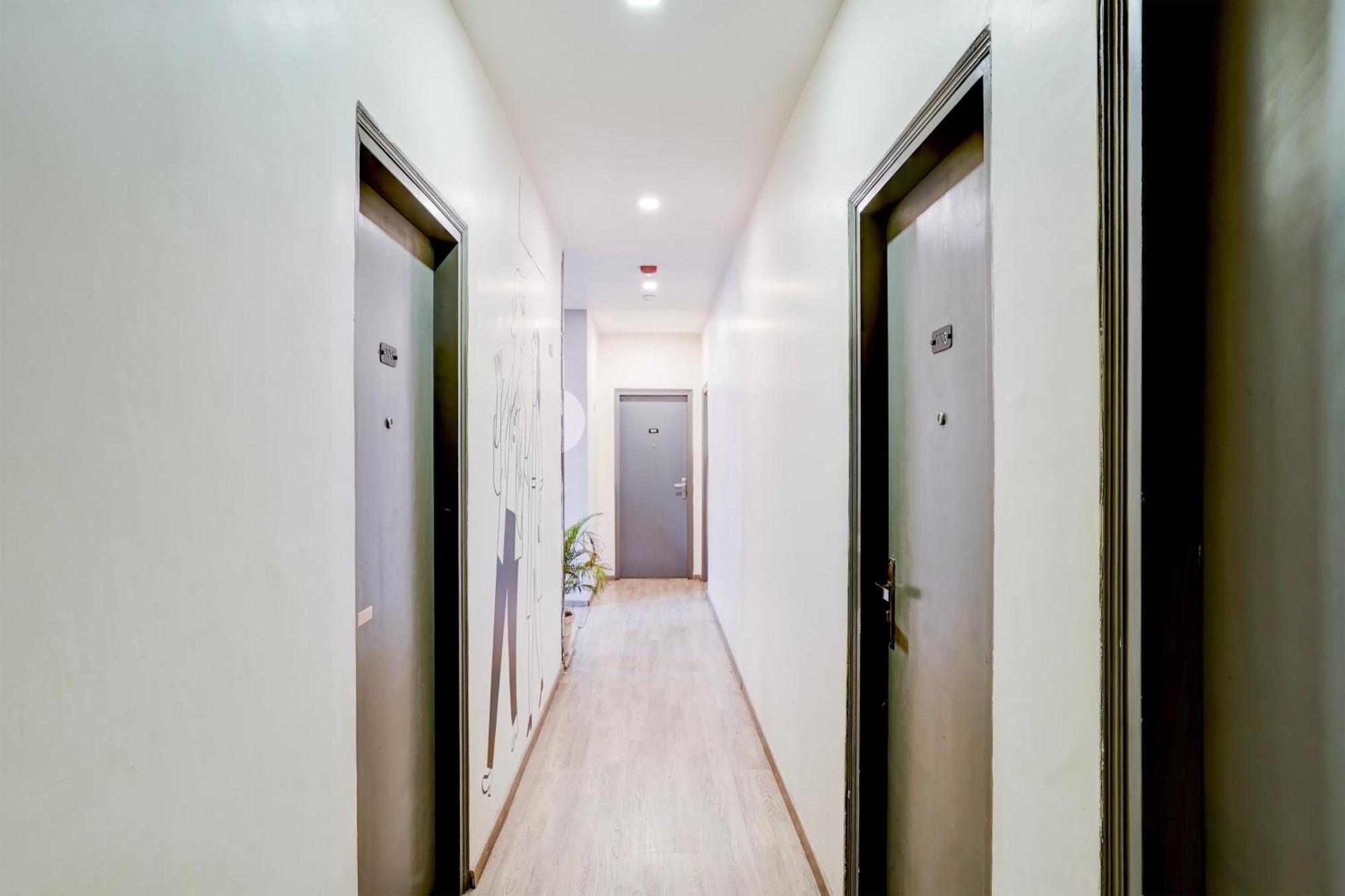 Super Townhouse Ulsoor Near Halasuru Metro Station Бенґалуру Екстер'єр фото