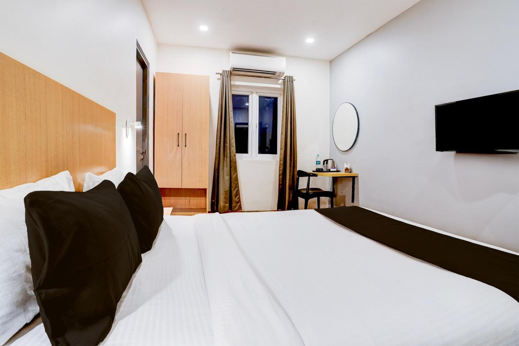 Super Townhouse Ulsoor Near Halasuru Metro Station Бенґалуру Екстер'єр фото