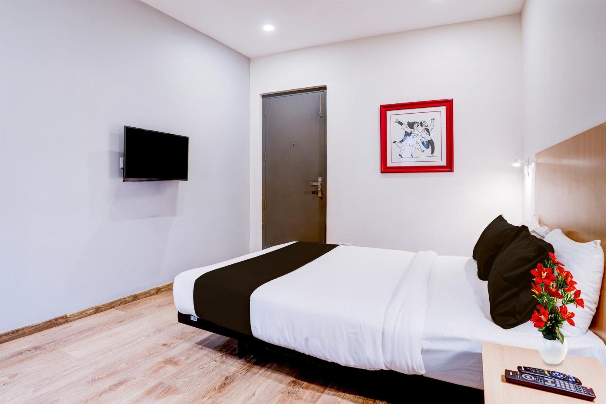Super Townhouse Ulsoor Near Halasuru Metro Station Бенґалуру Екстер'єр фото