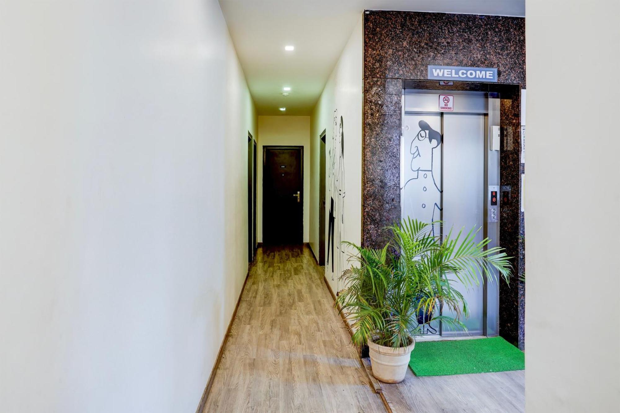 Super Townhouse Ulsoor Near Halasuru Metro Station Бенґалуру Екстер'єр фото